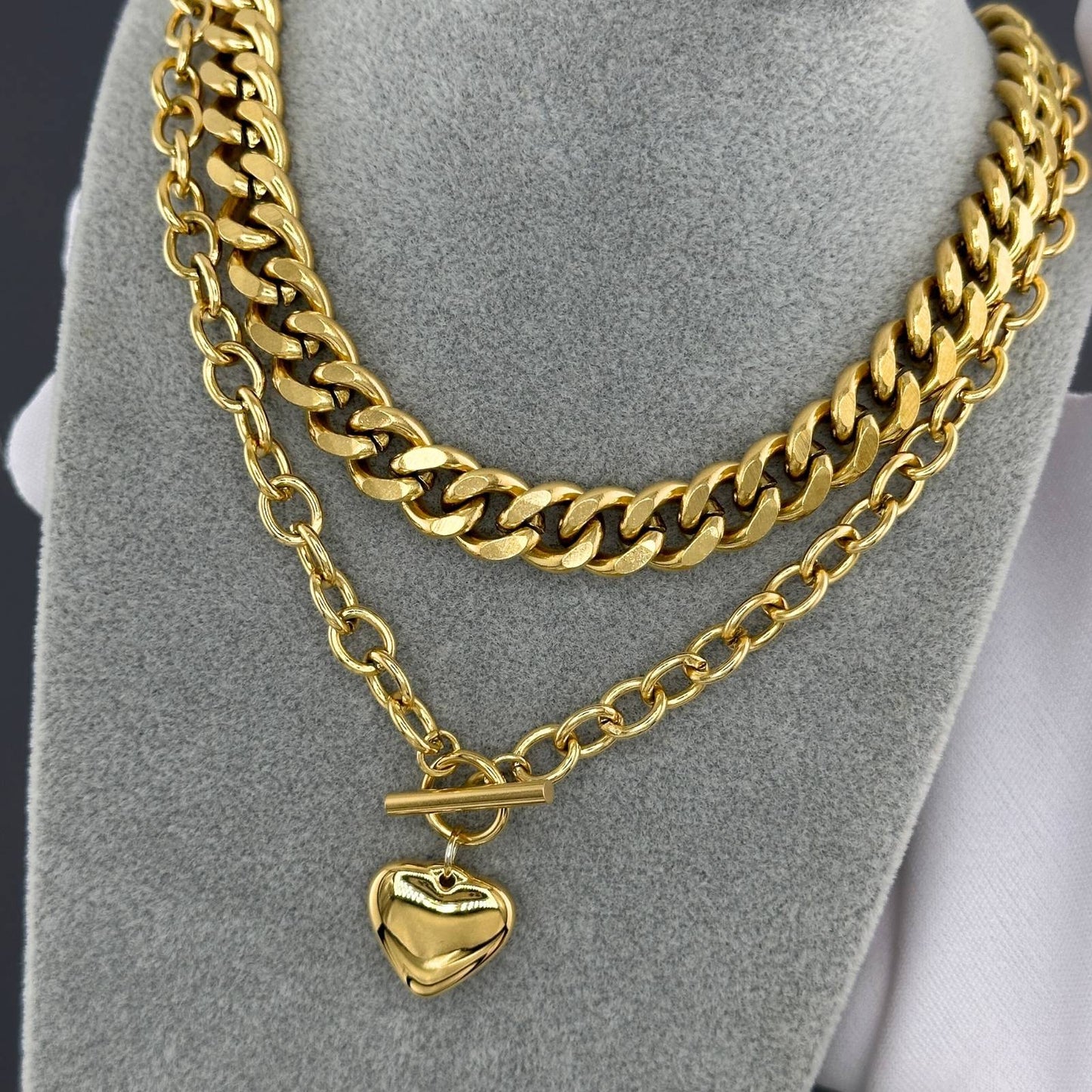 T-Bar Row Heart Chain Necklace