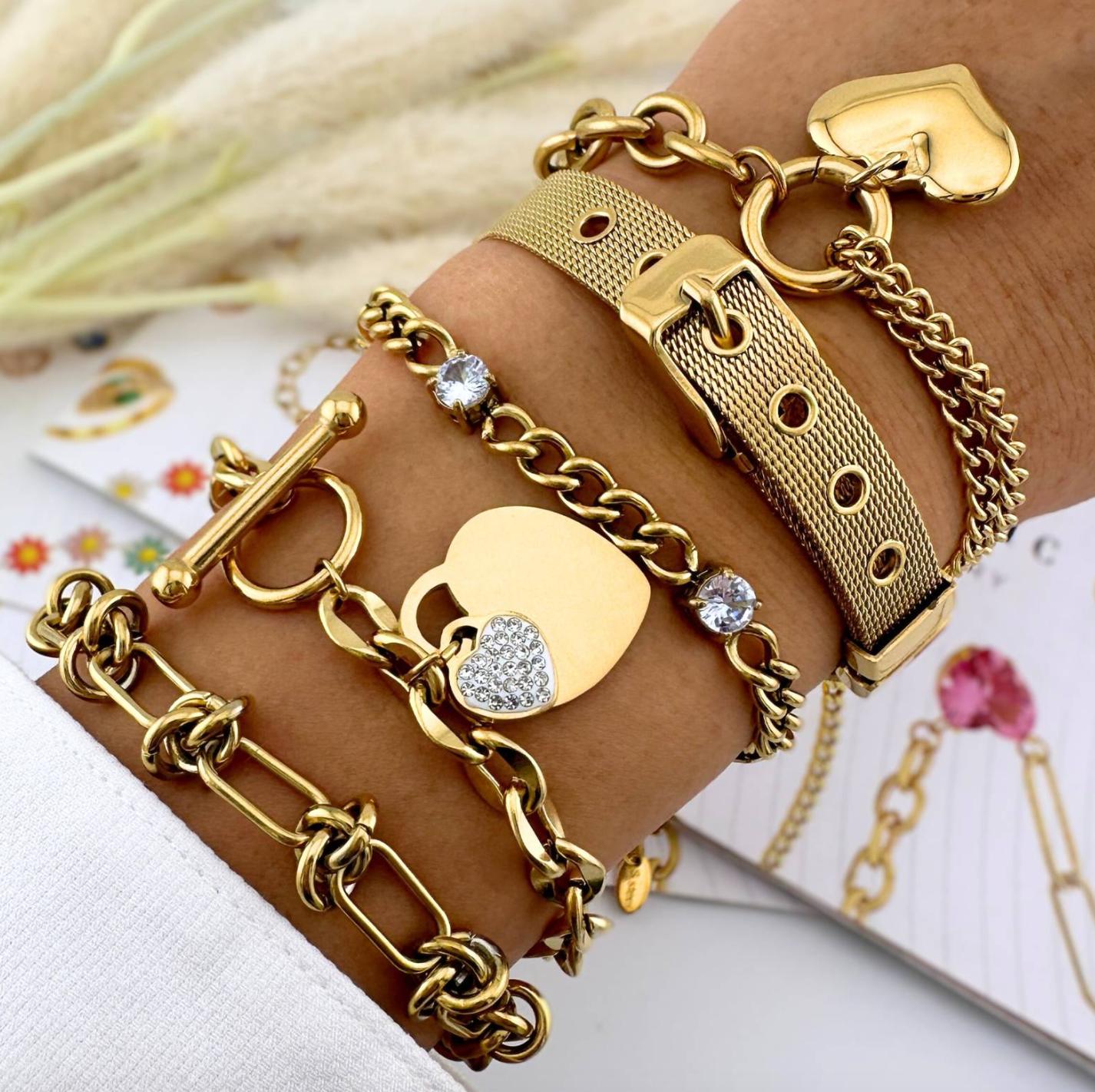 Golden Heart Links Bracelet