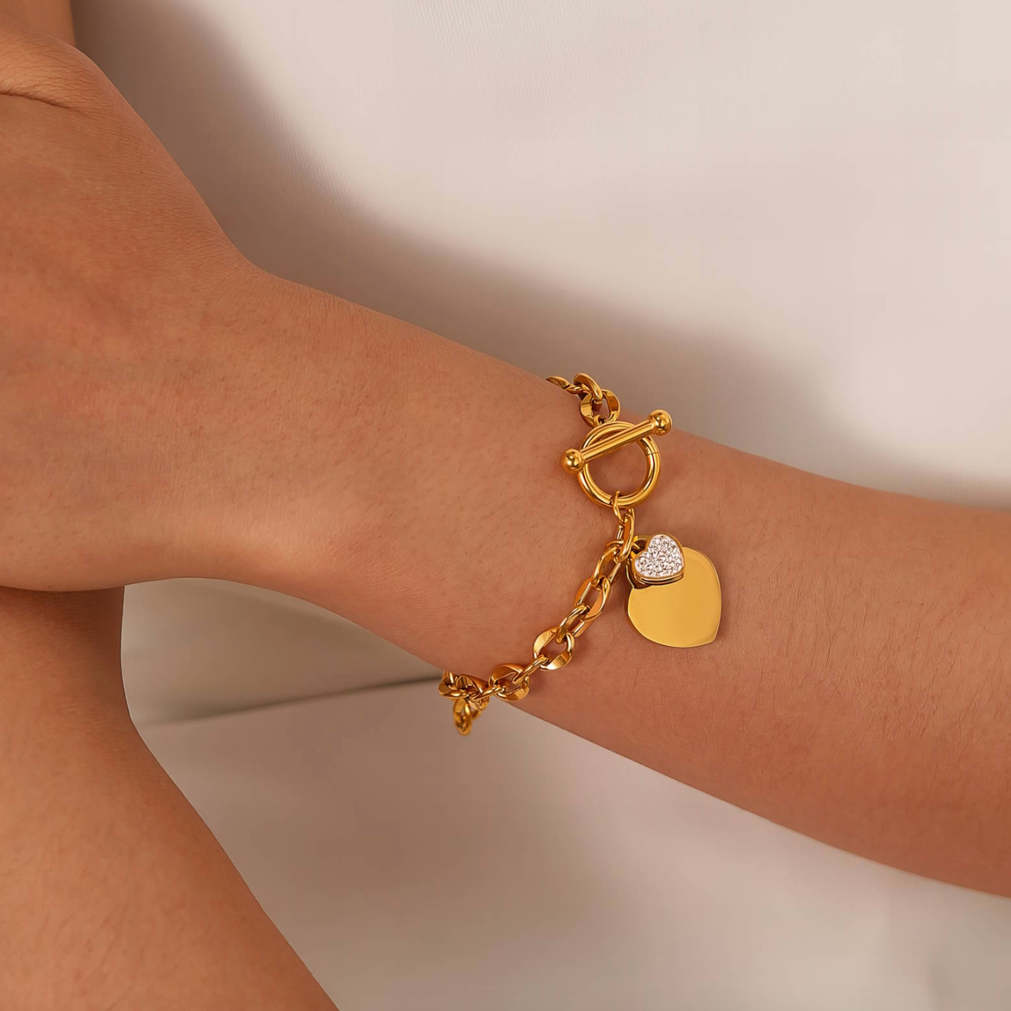 Golden Heart Links Bracelet